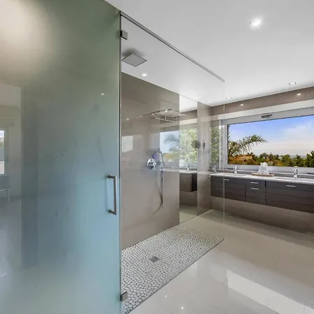Villa Caripira By *