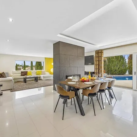 Caripira By 阿尔布费拉